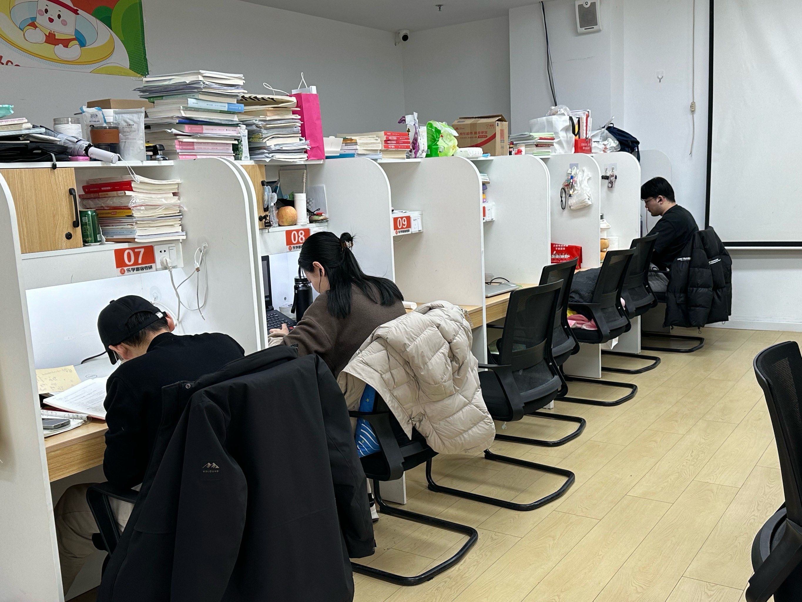 免費??提前入住,這家寄宿自習室太全面了